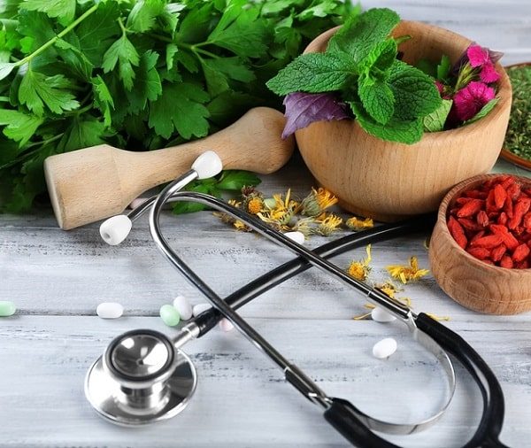 کمک طب سنتی برای علائم یائسگی