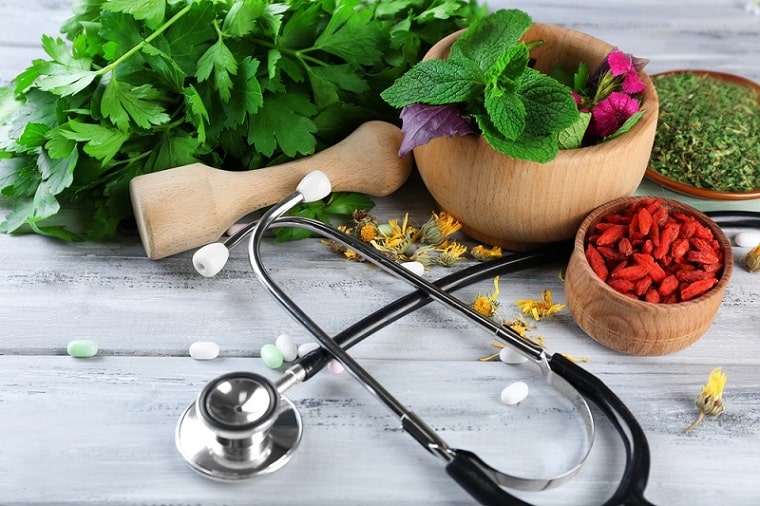 کمک طب سنتی برای علائم یائسگی